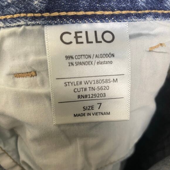 Cello Women High Rise Straight Leg Denim Jean with Heel Slit Size 7 - Picture 5 of 5
